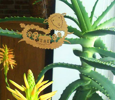 リトアニアの木製オーナメント